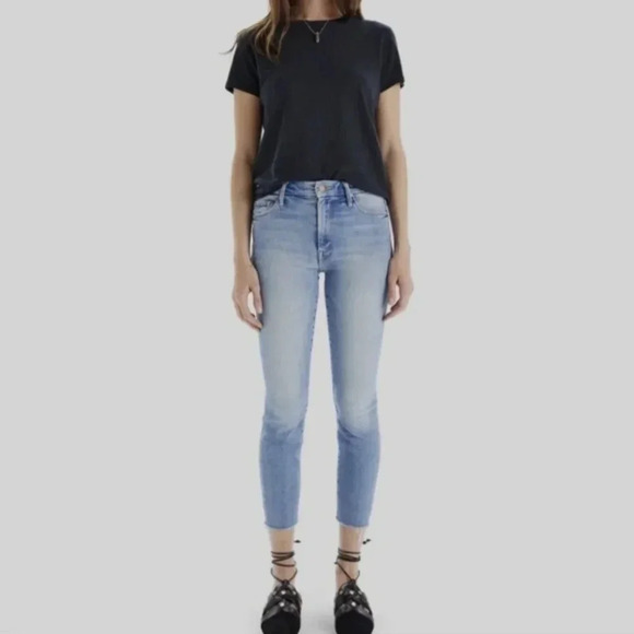 MOTHER Pants - Mother looker ankle fray high waisted light wash Size 26